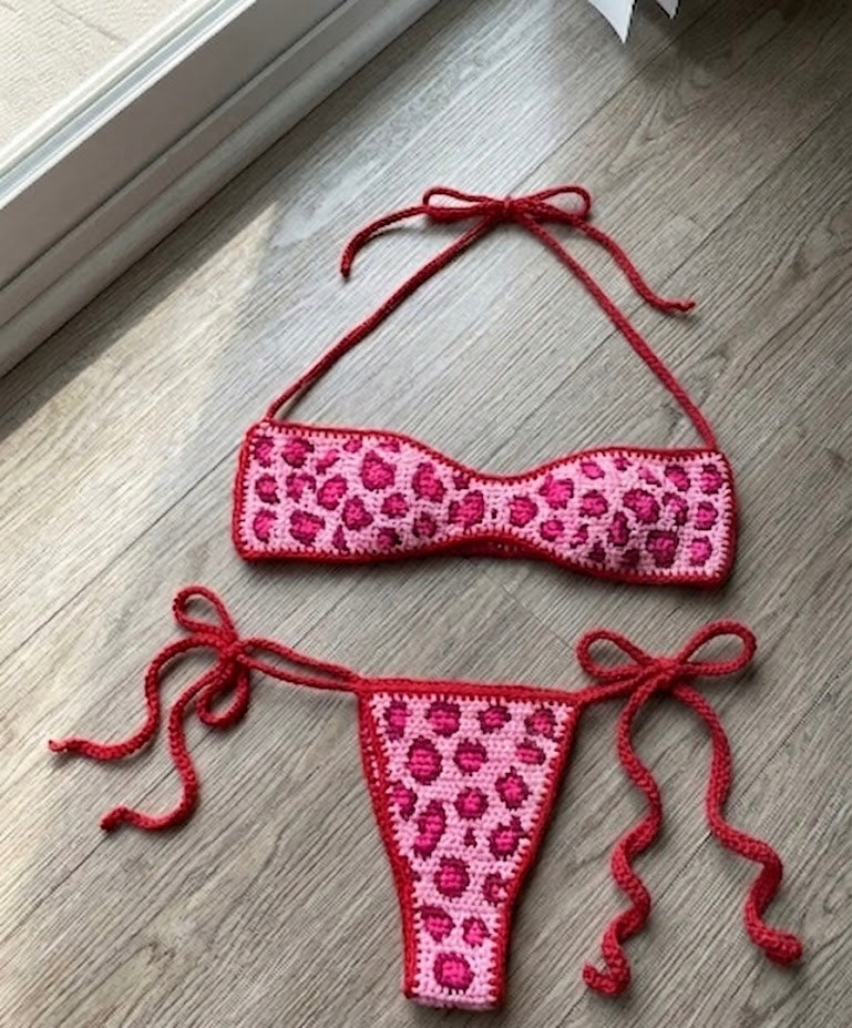 Leopard print bikini pattern
